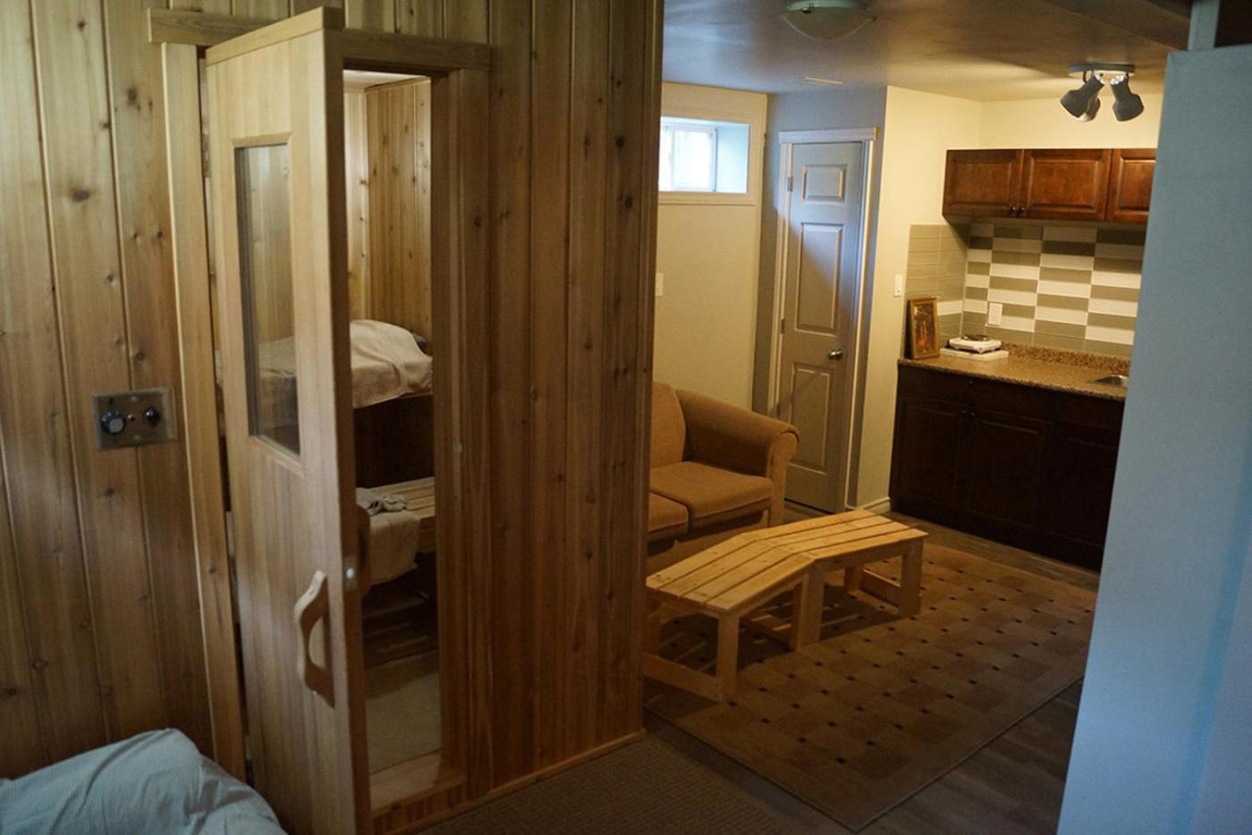 Pelican Guest House. Village Style Living. Spend Vacation Time In Eco Place! Fort Erie Εξωτερικό φωτογραφία